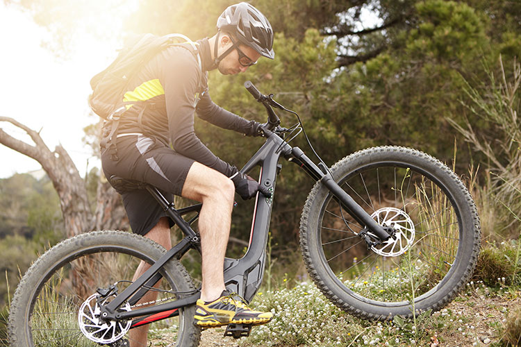 a-man-wearing-mounain-bike-shorts