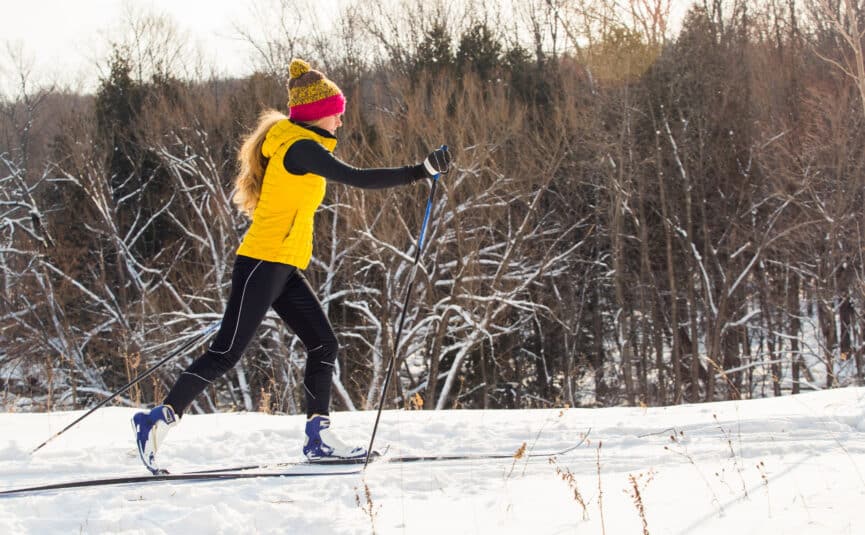 What to Wear When Cross Country Skiing — Cross Country Skiing